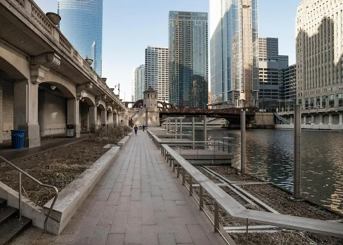 River North 1br W Gym Pool Roof Nr Riverwalk Chi-819 Chicago