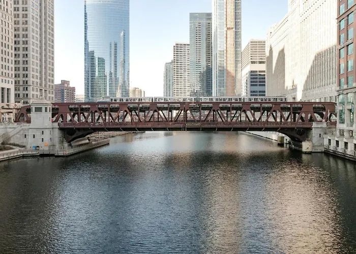 Apartment River North 1br W Gym Pool Roof Nr Riverwalk Chi-819
