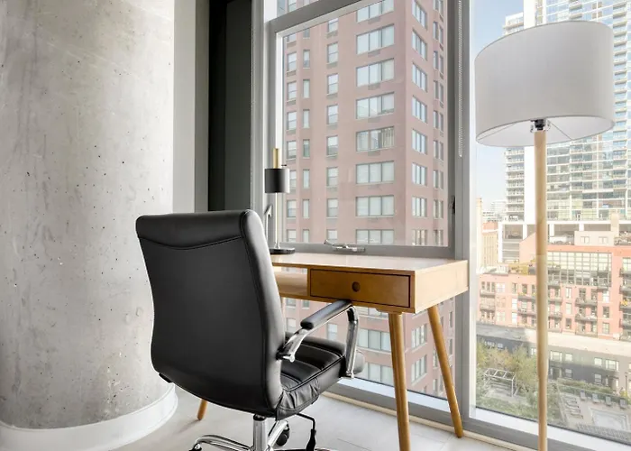 River North 1br W Gym Pool Roof Nr Riverwalk Chi-819 Chicago