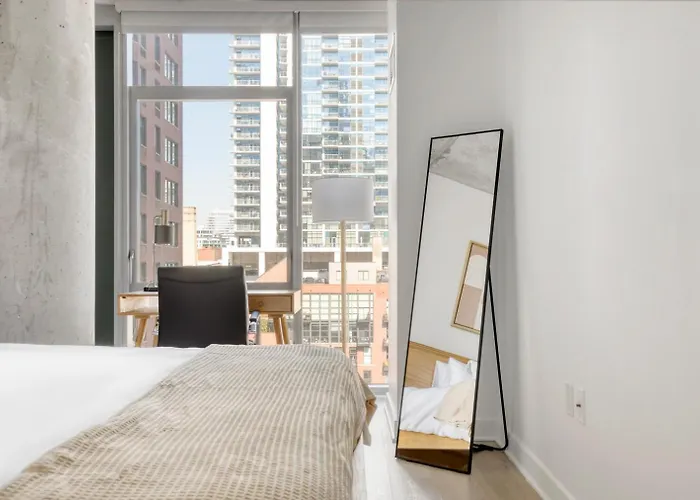 Apartment River North 1br W Gym Pool Roof Nr Riverwalk Chi-819