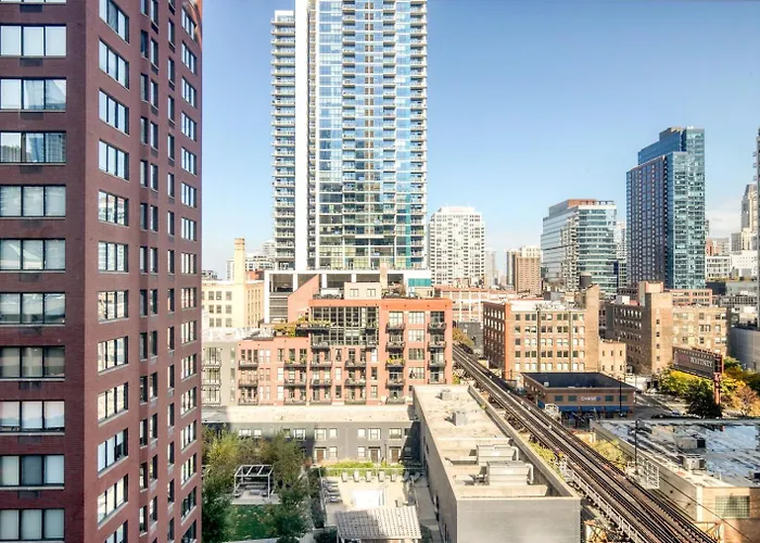River North 1br W Gym Pool Roof Nr Riverwalk Chi-819 Apartment