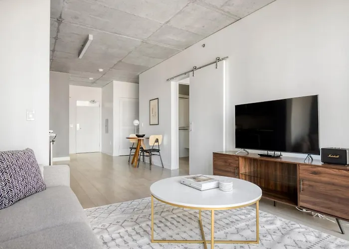 Apartment River North 1br W Gym Pool Roof Nr Riverwalk Chi-819
