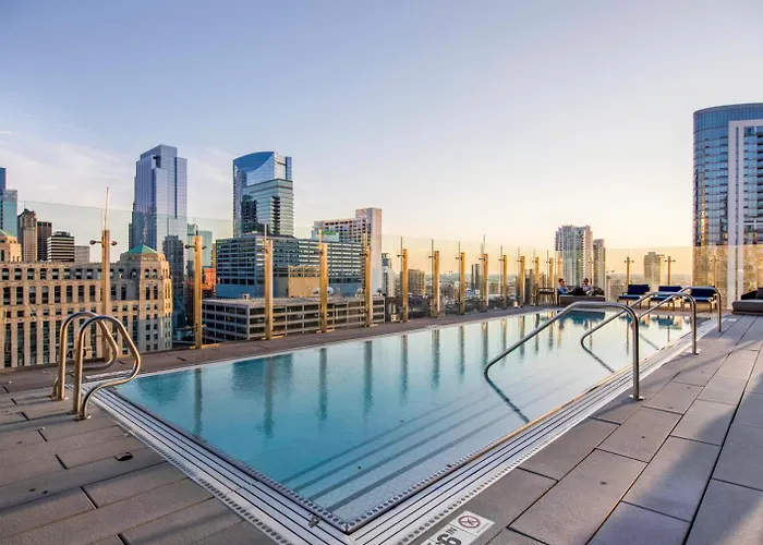 Apartment River North 1br W Gym Pool Roof Nr Riverwalk Chi-819 Chicago
